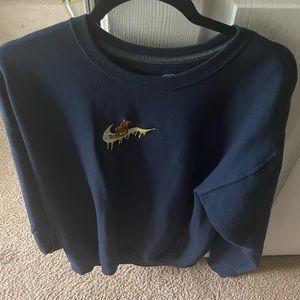 Nike Winnie the Pooh sweater